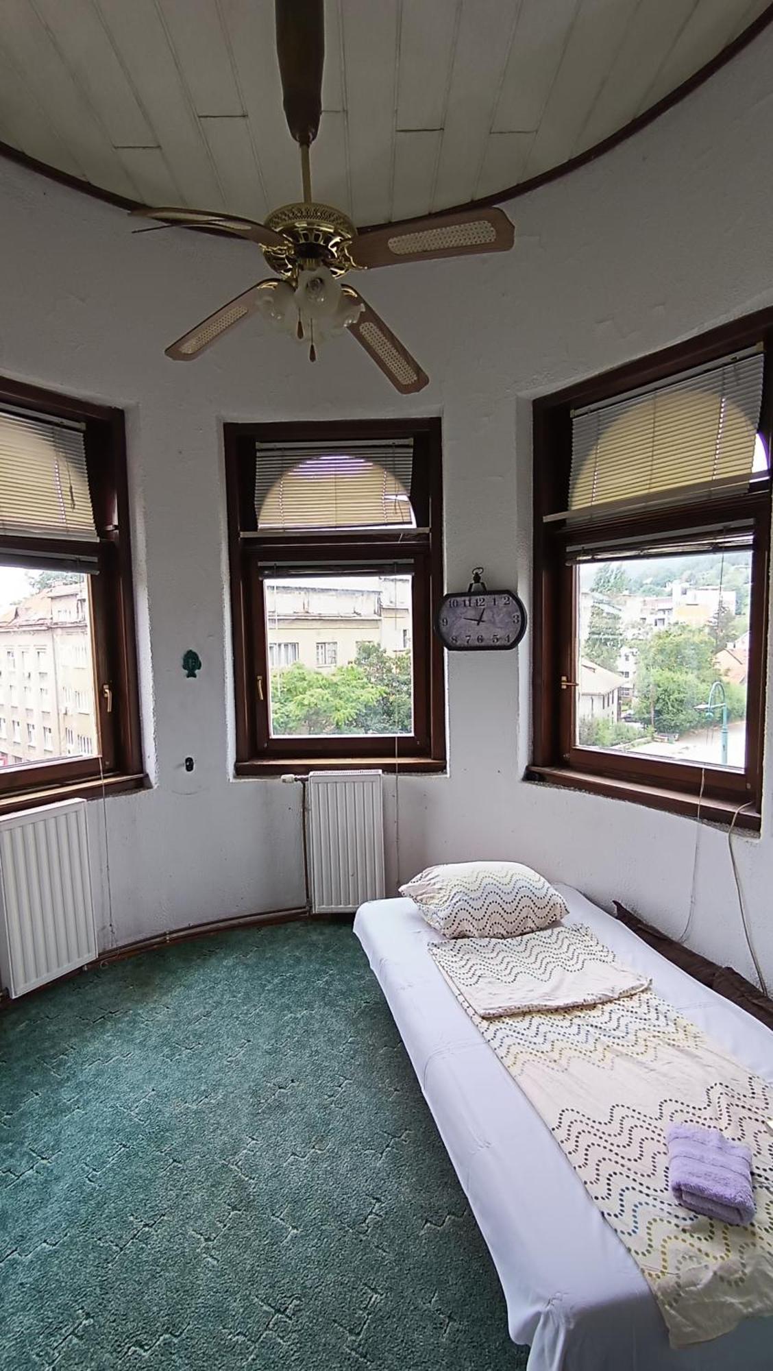 Maria'S Tower Apartment Sarajevo Exterior photo